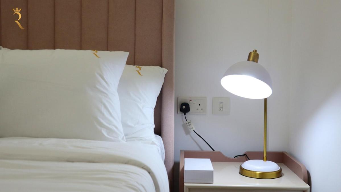 Apartment Trendy 2br Masdar Pool And Quick 10 Min To Airport Abu Dhabi
