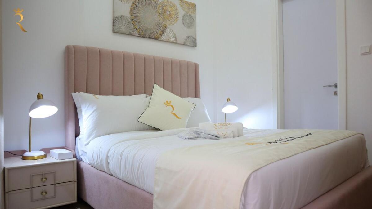 Trendy 2br Masdar Pool And Quick 10 Min To Airport *