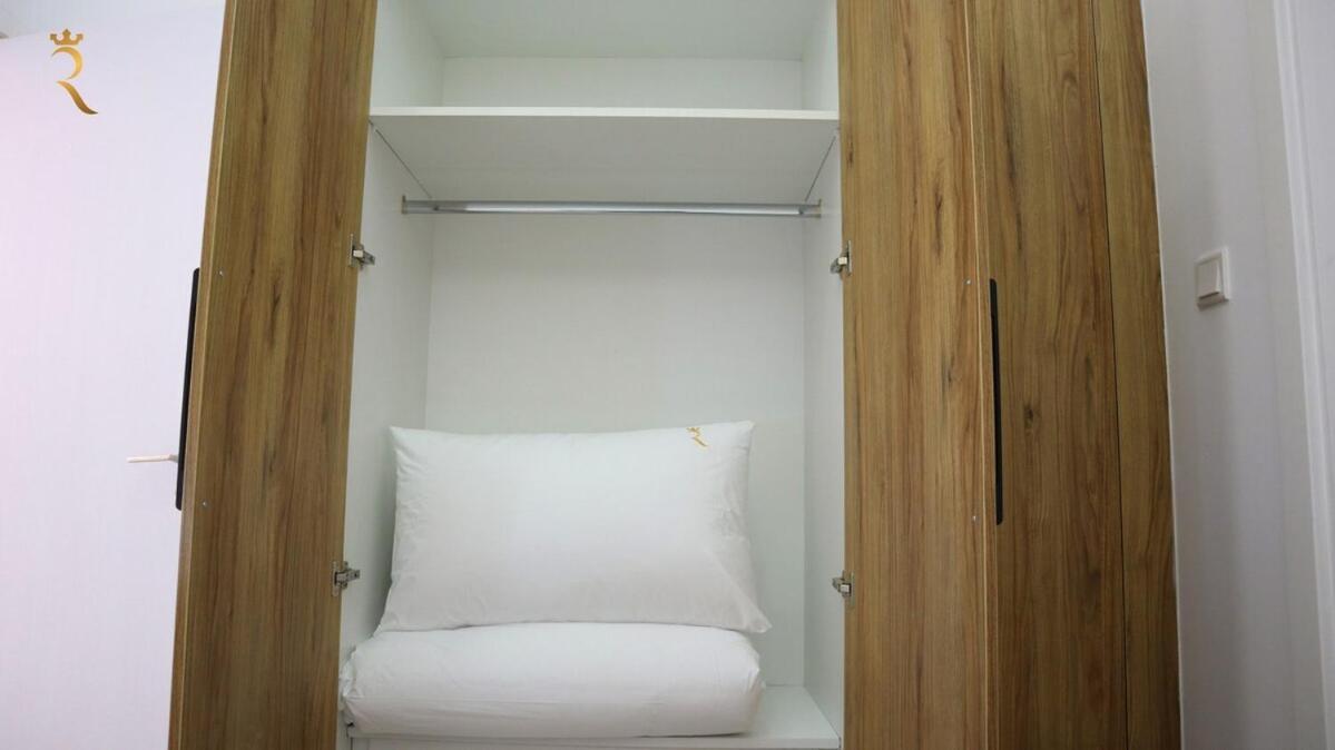 Apartment Trendy 2br Masdar Pool And Quick 10 Min To Airport