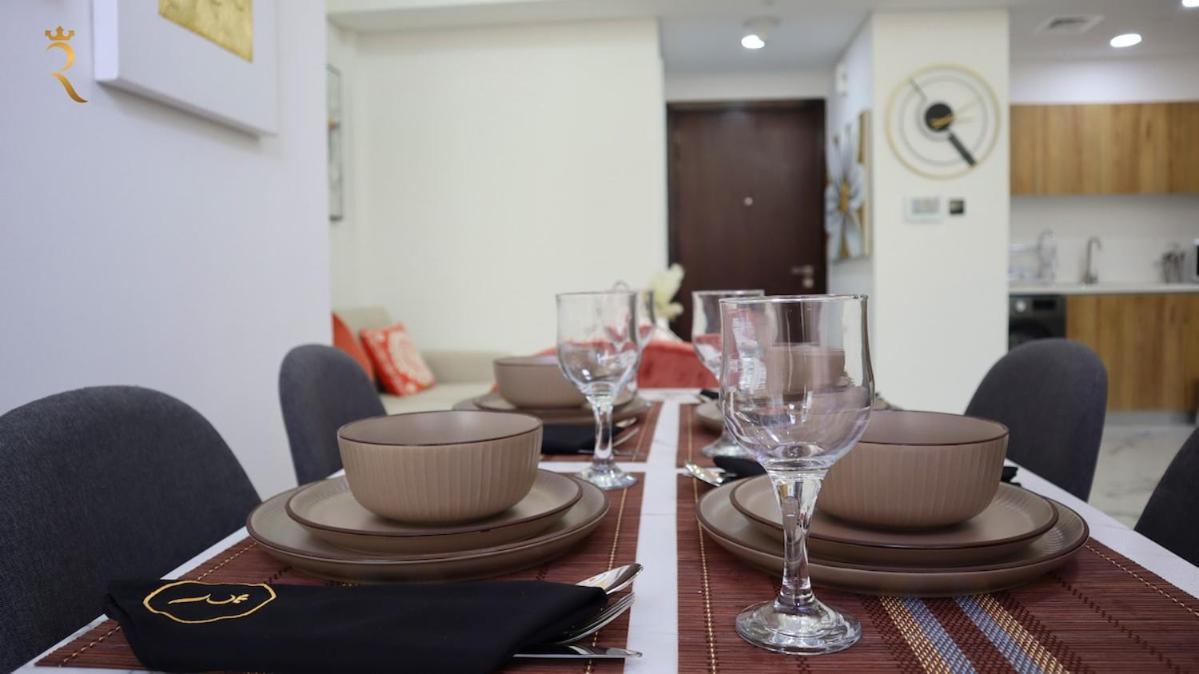Apartment Trendy 2br Masdar Pool And Quick 10 Min To Airport