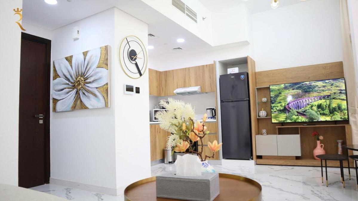Apartment Trendy 2br Masdar Pool And Quick 10 Min To Airport *