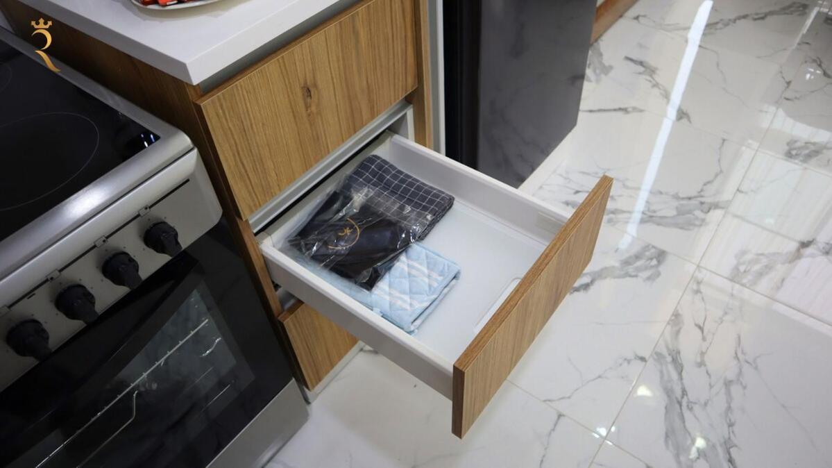 Apartment Trendy 2br Masdar Pool And Quick 10 Min To Airport *